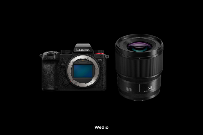 Panasonic Lumix S5 w/50mm f/1.8