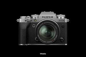 Fujifilm X-T4 w/18-55mm f/2.8-4 R (Silver)