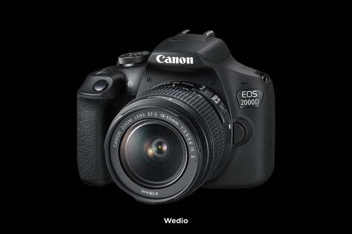 Canon EOS 2000D m/18-55mm IS II sort og batteri LP-E10